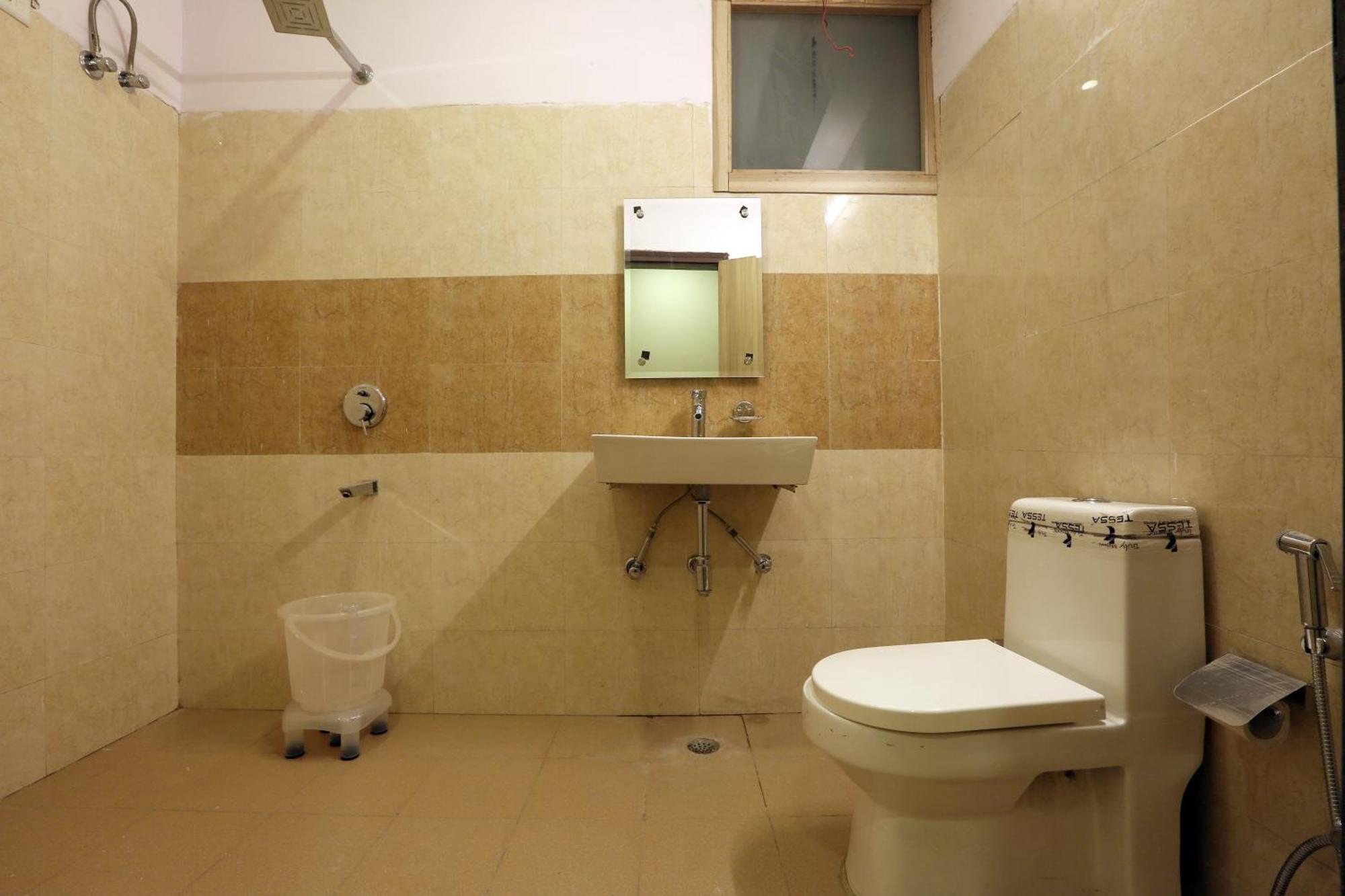Bed and Breakfast Plazzo Prime Plaza At Delhi Airport Neu-Delhi Exterior foto