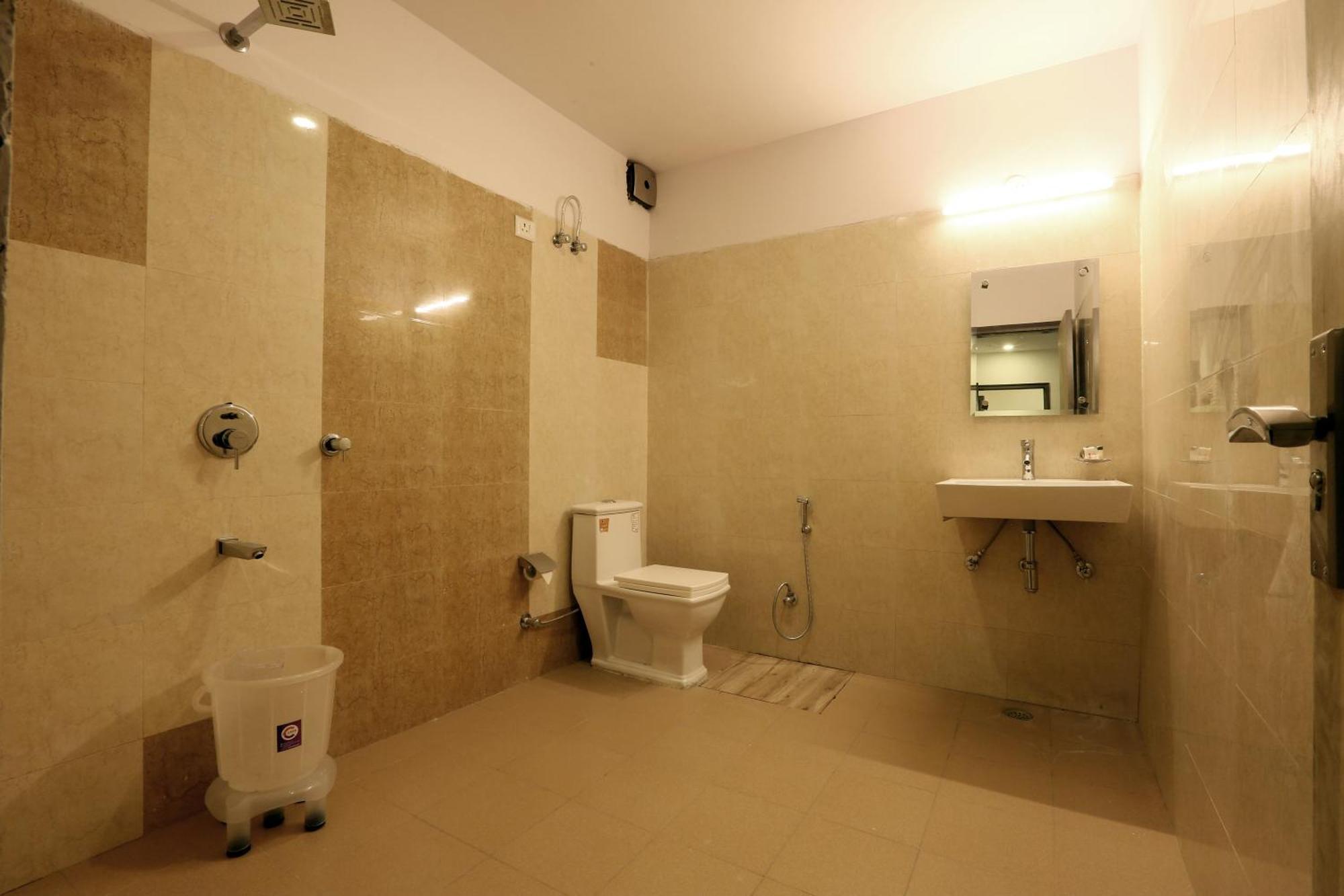 Bed and Breakfast Plazzo Prime Plaza At Delhi Airport Neu-Delhi Exterior foto